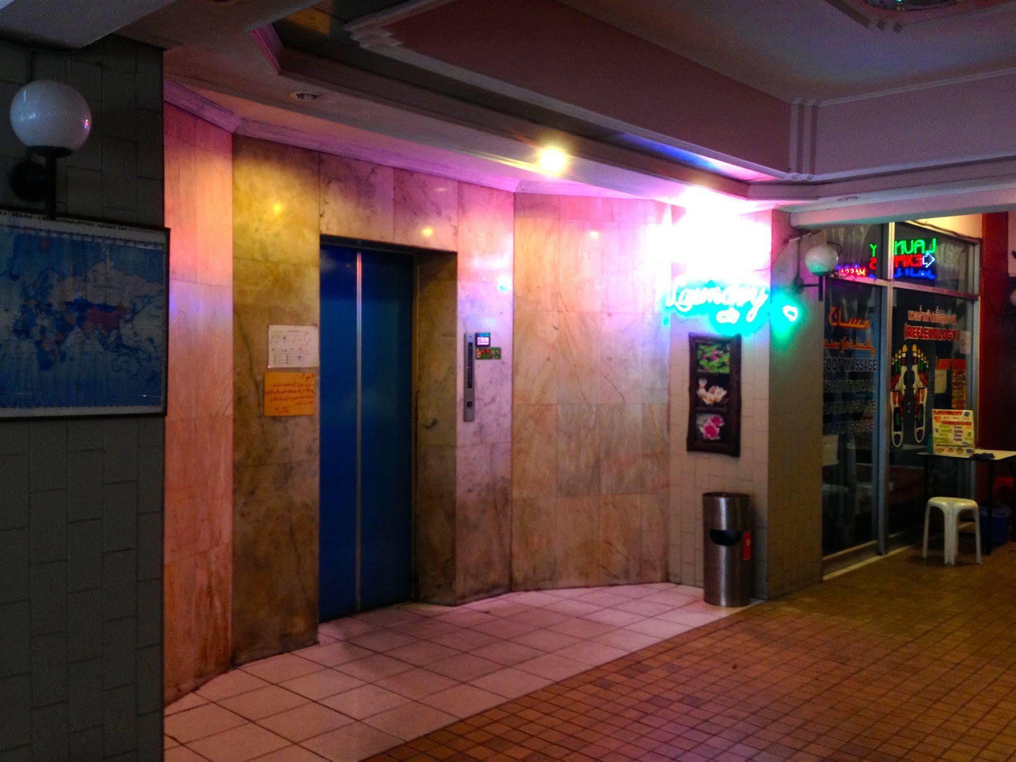 Cherry Hotel Pattaya Exteriör bild