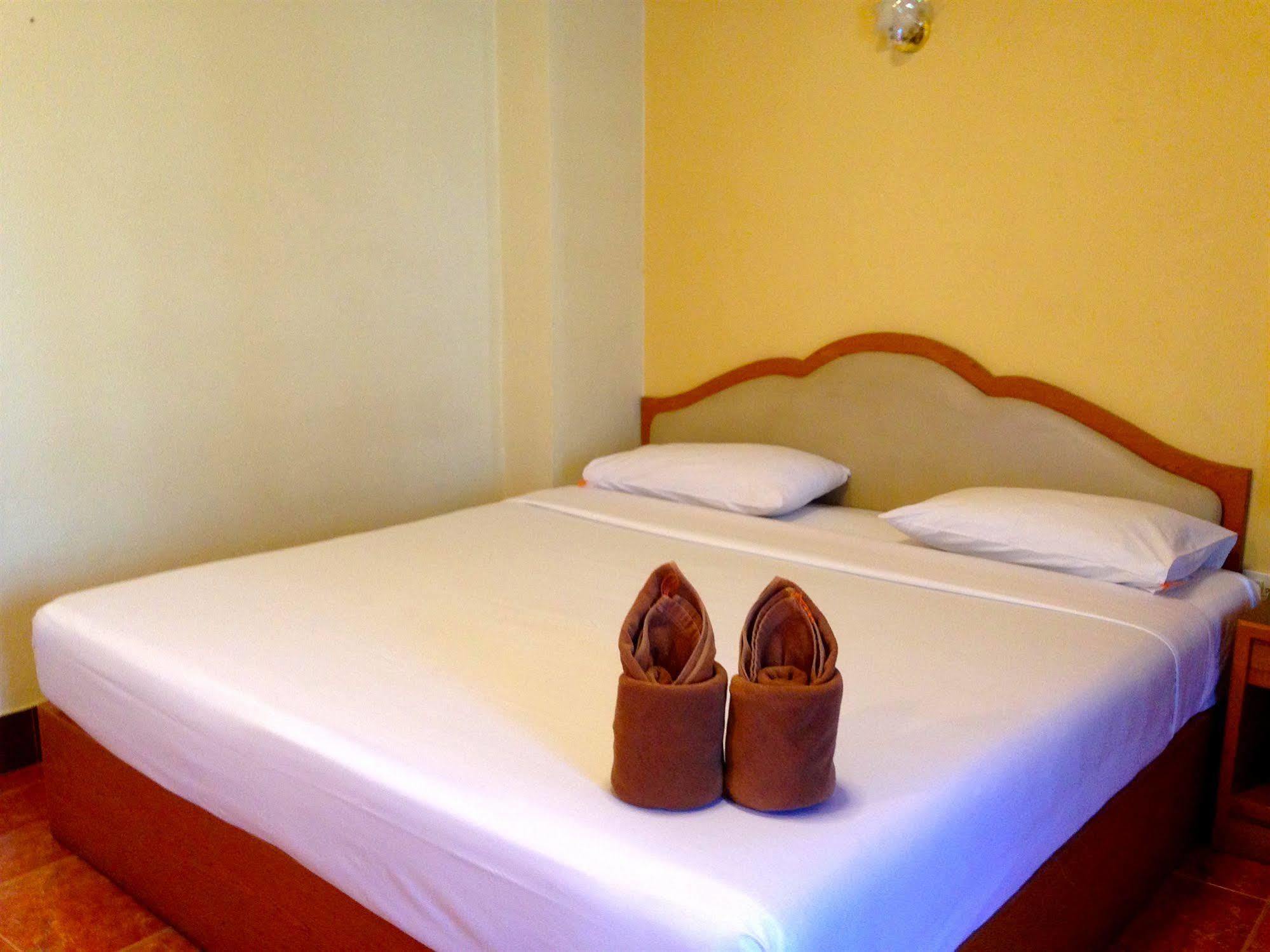 Cherry Hotel Pattaya Exteriör bild